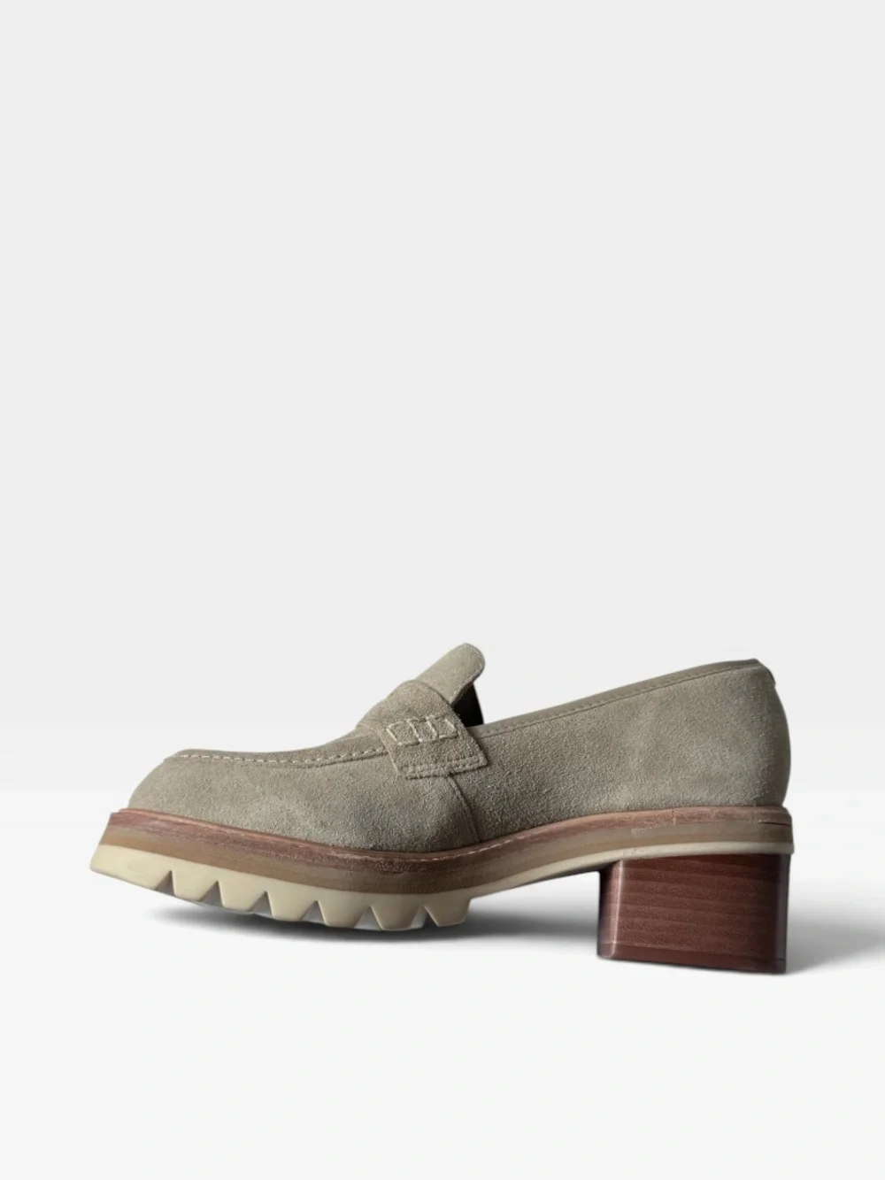 Bernardo Selma Suede Penny Loafers Shoe Size 6M Block Heel